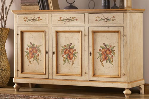 Mobili decorati e dipinti a mano a Napoli Mobili decorati e dipinti a mano a Napoli